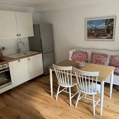 Apartment Mit Terrasse Am Waldrand