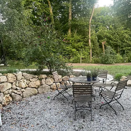 Mit Terrasse Am Waldrand דירה
